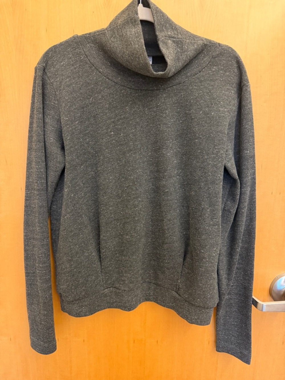Alo Yoga Gray Turtleneck Long Sleeve Sweater Sweatshirt Size Medium Dark Gray